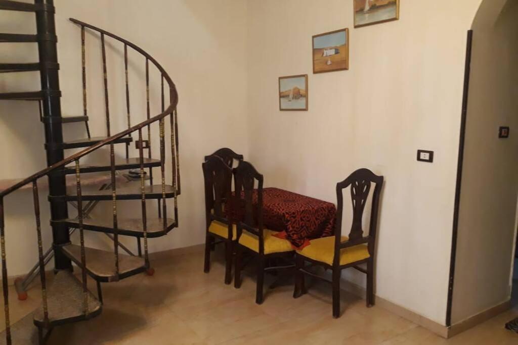 Private House With Garden And Terrace In