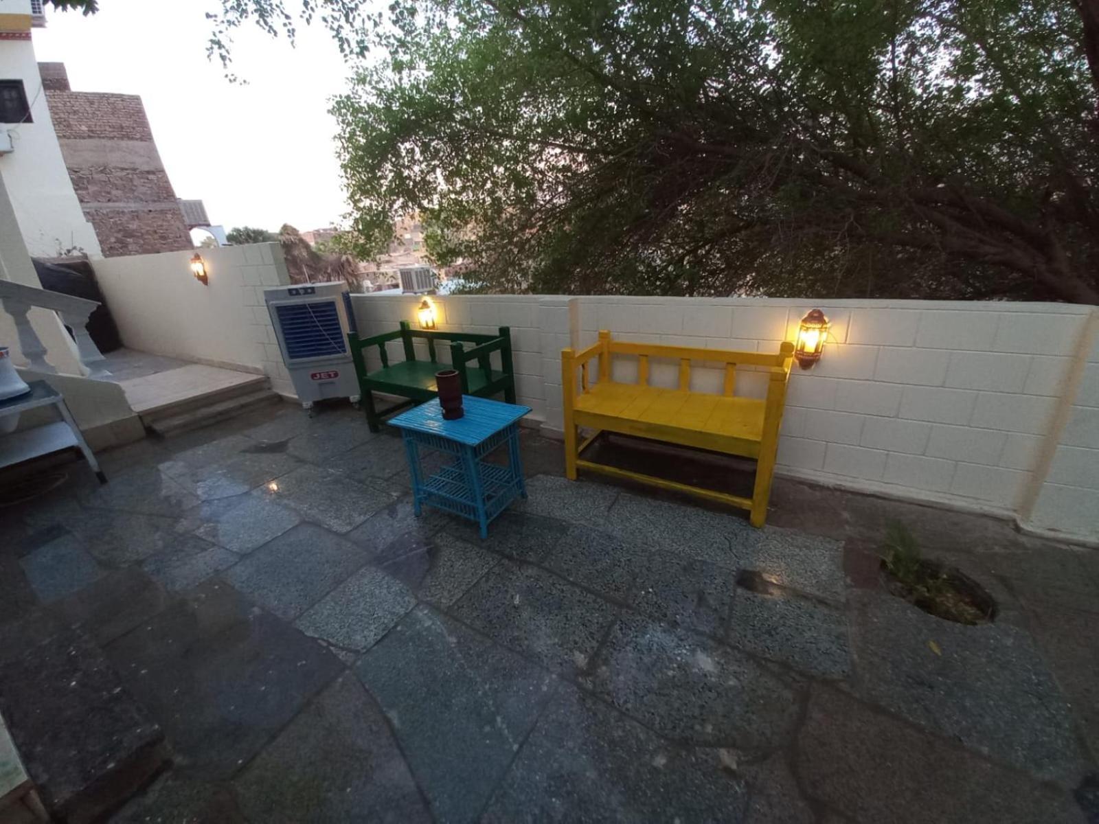 Private House With Garden And Terrace In